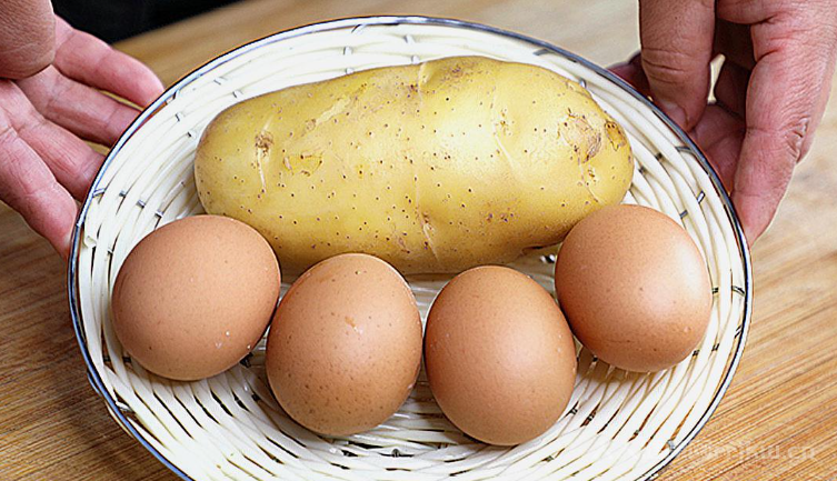 土豆和鸡蛋能不能一起吃